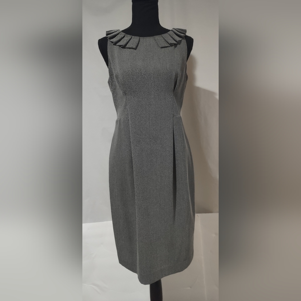 Evan Picone Gray Sleeveless Fuffle Neckline Darted Waist Sheath Dress